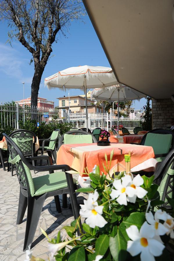 Hotel Biagini Rimini Exterior photo